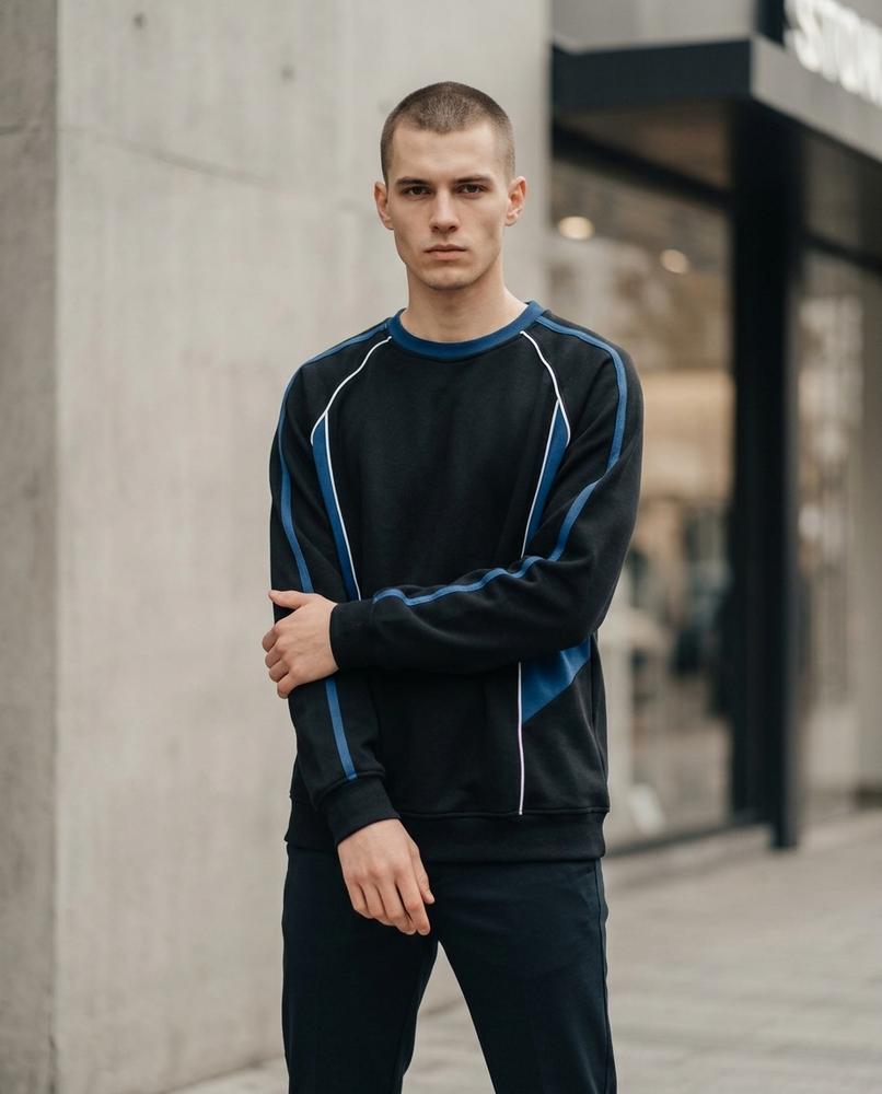Wants and Fits - Novel | Color-Blocked Crewneck Sweatshirt Unisex
